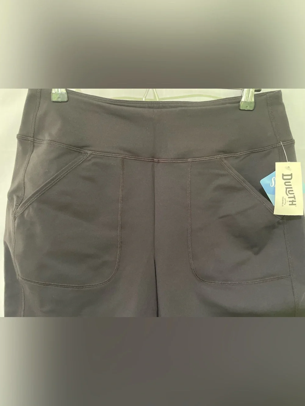 Duluth Trading Co Black Women's NoGA Classic 7” Utility Stretch Shorts Size - Picture 3 of 14